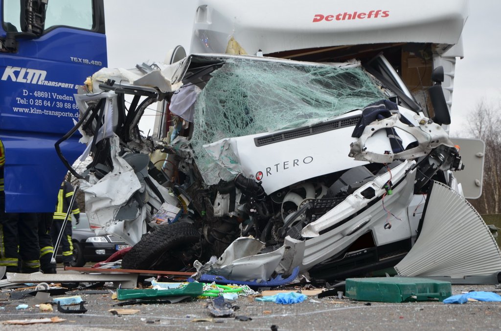 Schwerer VU A 1 Rich Saarbruecken kurz vor AK Leverkusen P083.JPG - Miklos Laubert